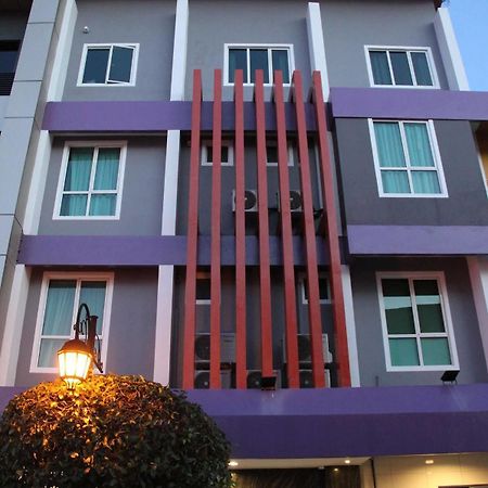 Kl Hotel Labuan Bagian luar foto