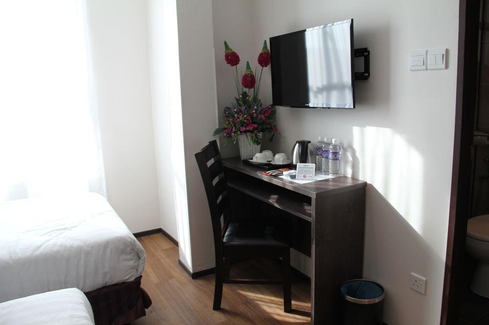 Kl Hotel Labuan Bagian luar foto