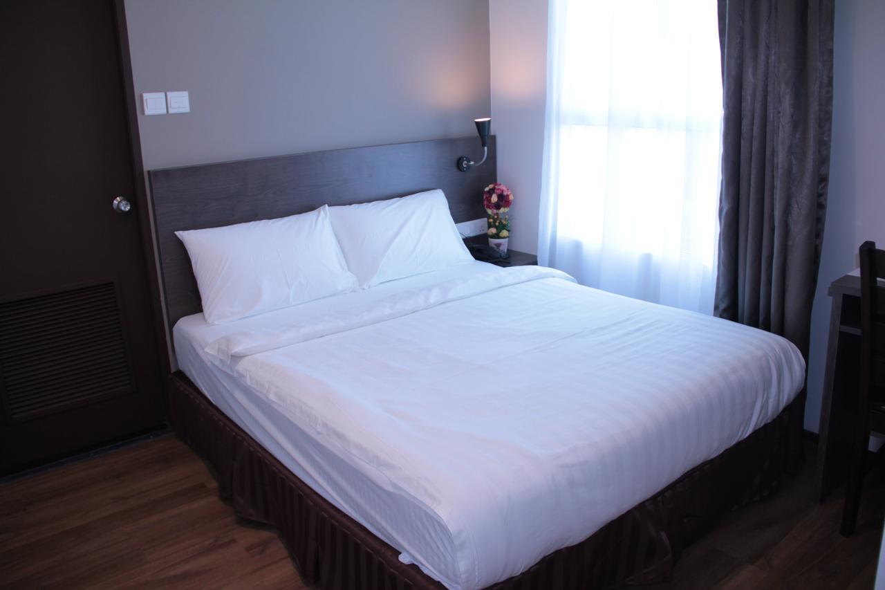 Kl Hotel Labuan Bagian luar foto