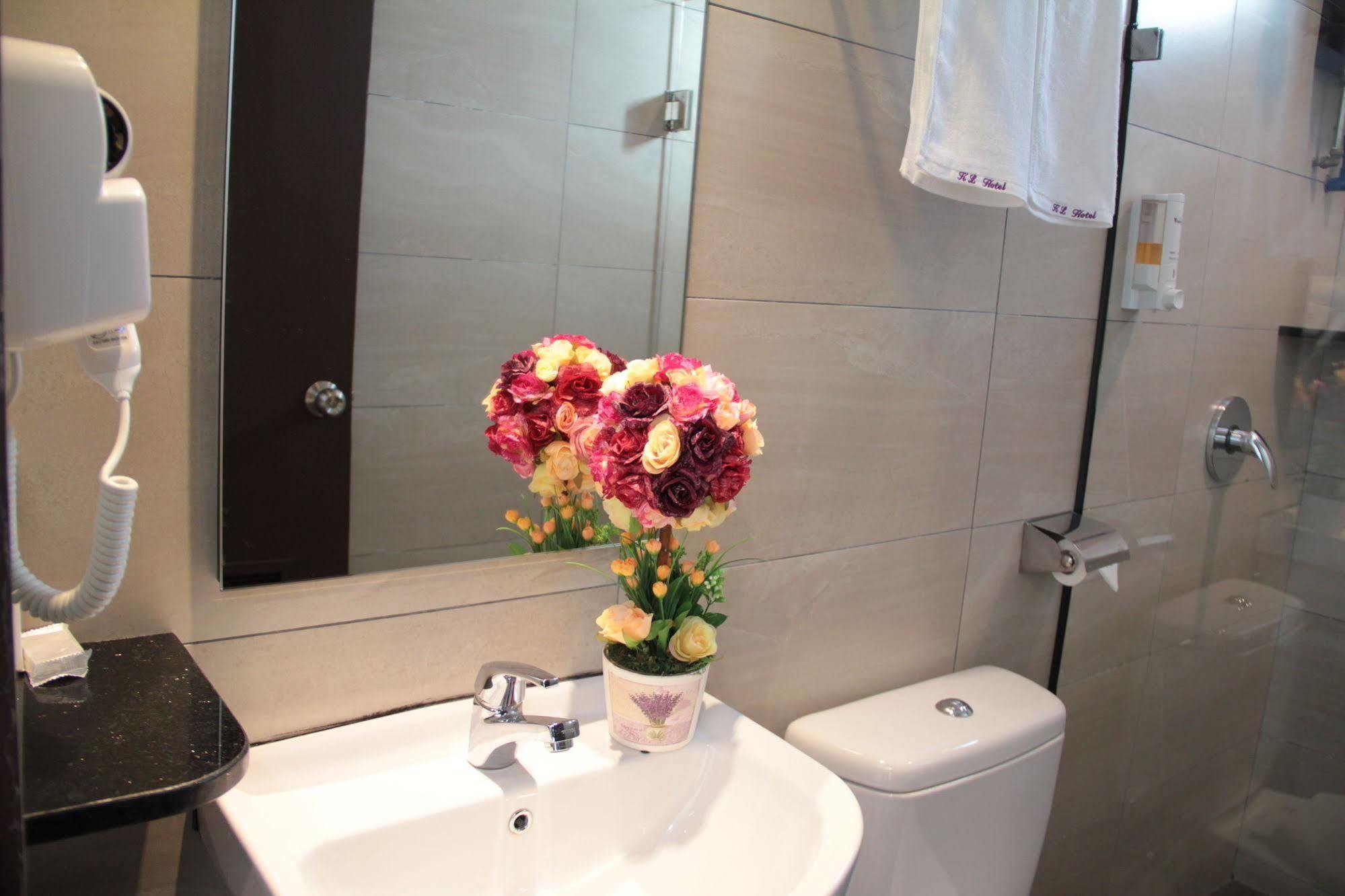 Kl Hotel Labuan Bagian luar foto