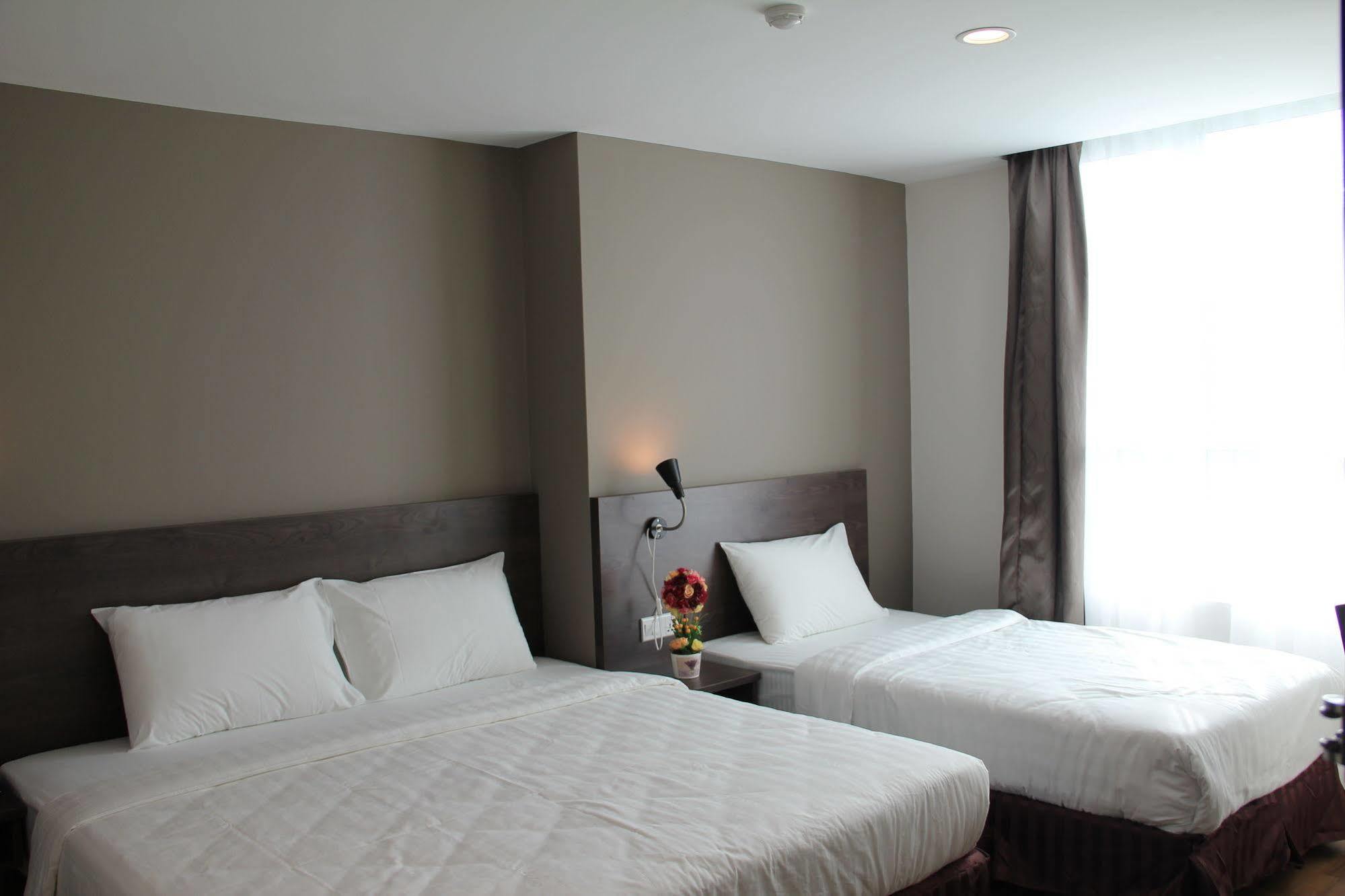 Kl Hotel Labuan Bagian luar foto